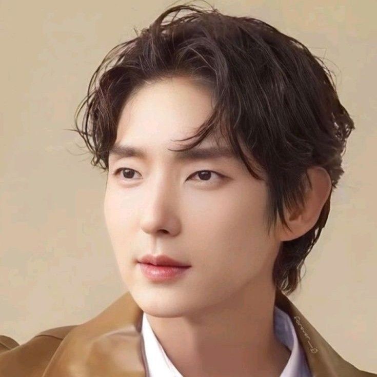 A moment captured by a fan of Lee Joongi