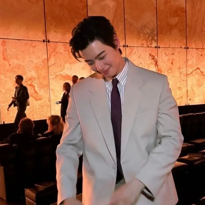 Recent activity shot of Cha Eunwoo