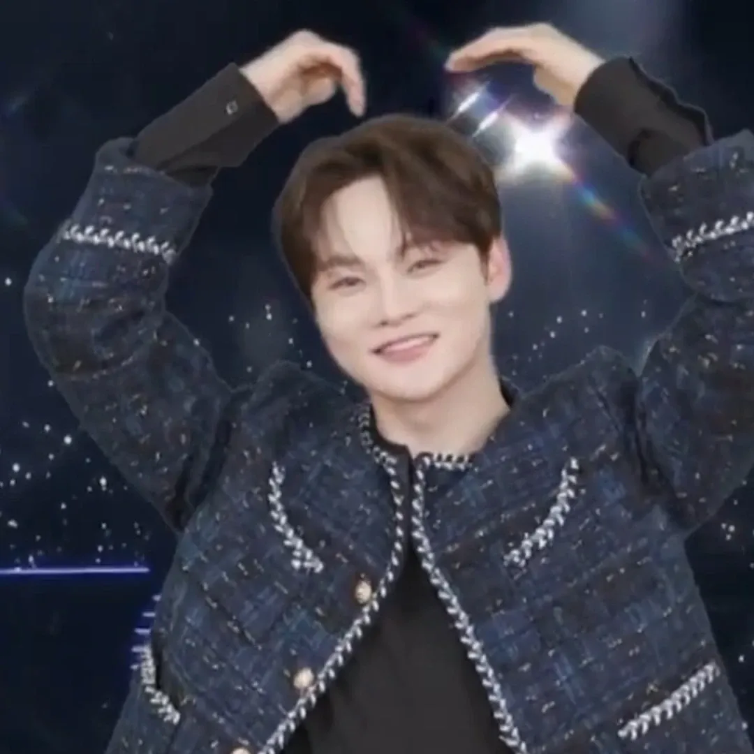 A moment captured by a fan of Park Seojin