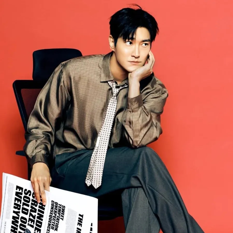 Recent activity shot of Choi Siwon
