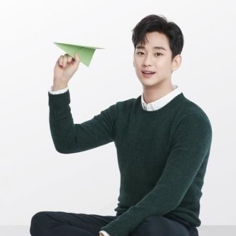 A moment captured by a fan of Kim Soohyun