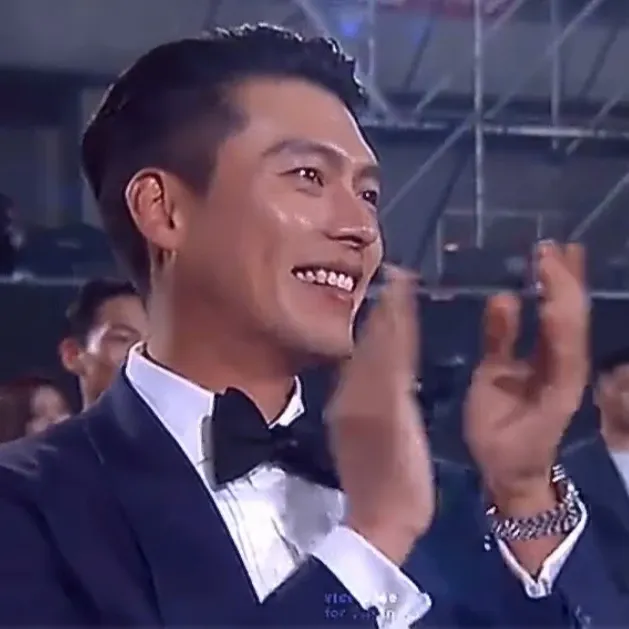Cuplikan di balik layar dari Hyun Bin