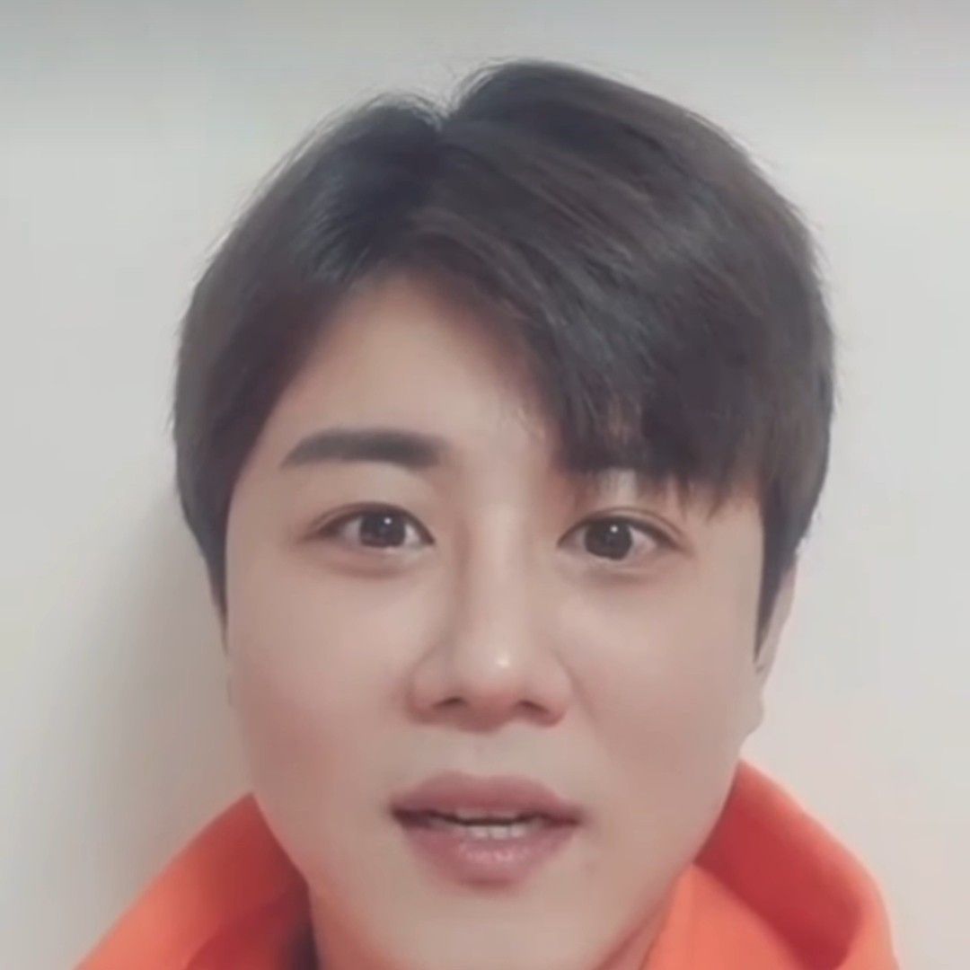 チン・ヘソンの最新写真