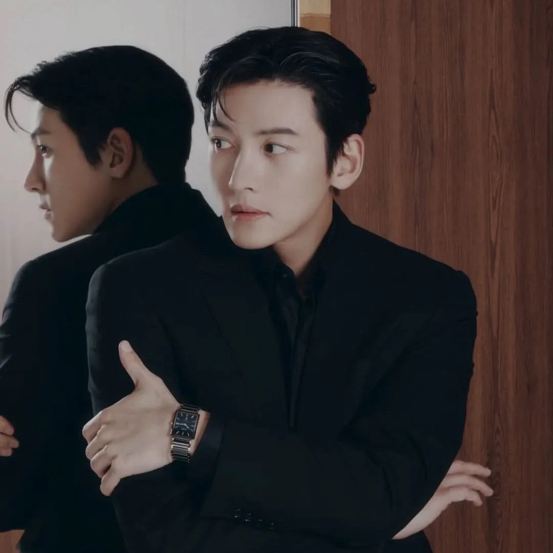 Behind-the-scenes cut of Ji Changwook