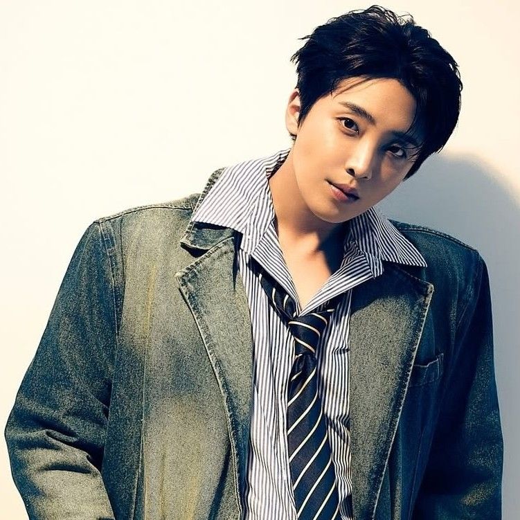 Recent activity shot of Hwang Yunsung