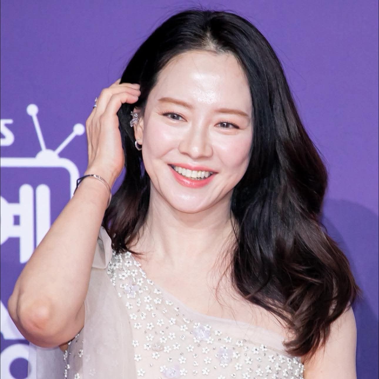 송지효의 최신 사진