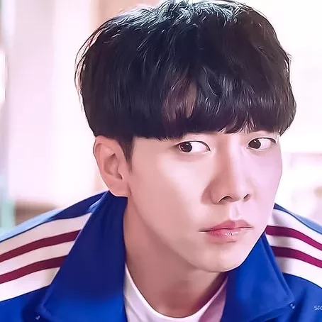 Foto terbaru dari Lee Seunggi