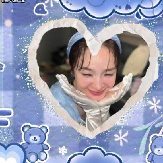 A moment captured by a fan of Jeon Mido