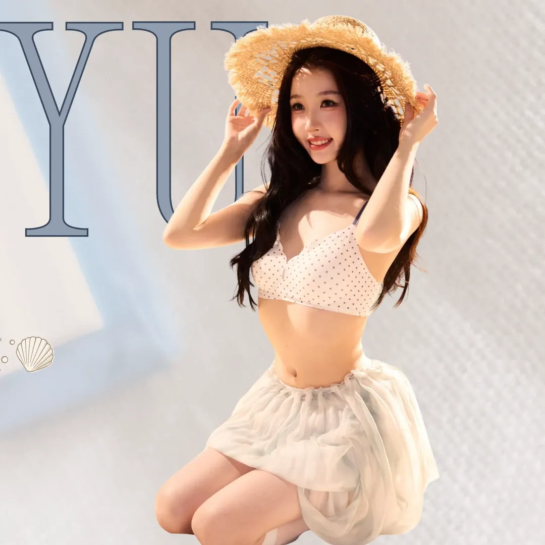 Latest photo of Esther Yu