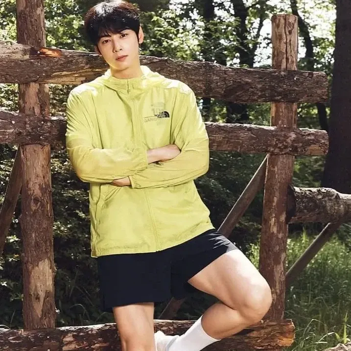 A moment captured by a fan of Cha Eunwoo