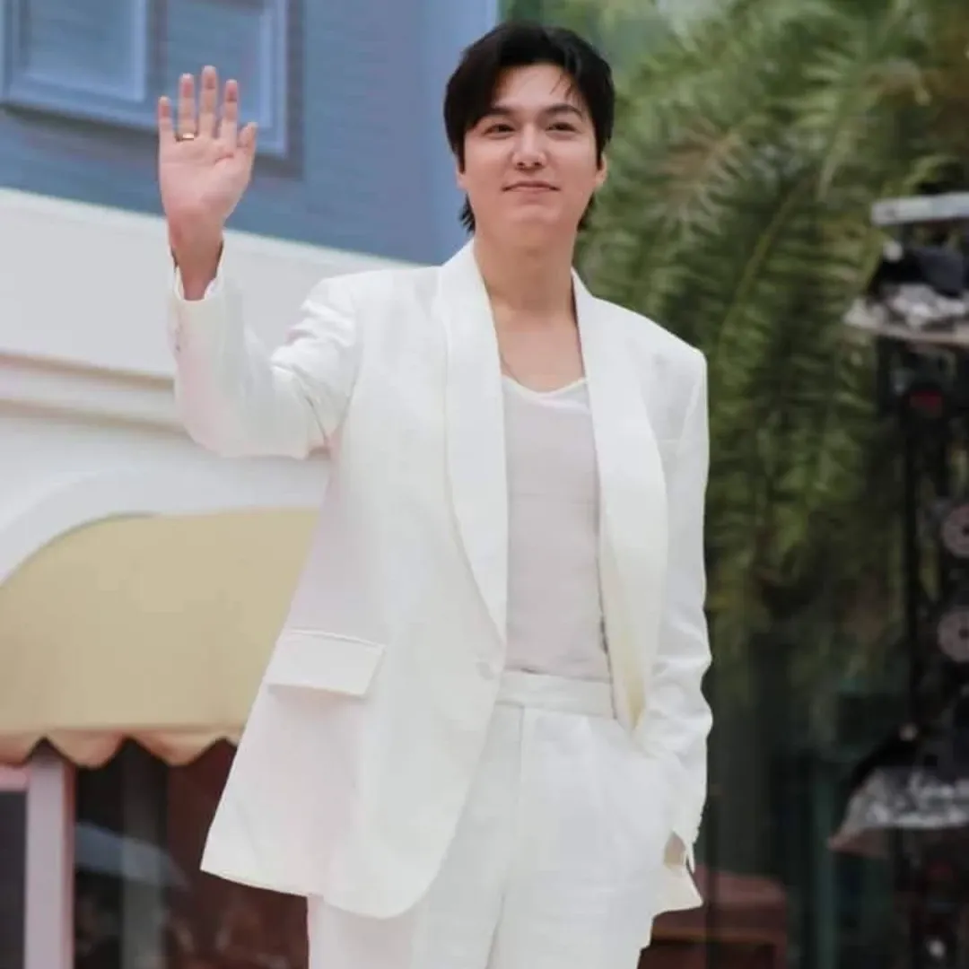 Behind-the-scenes cut of Lee Minho