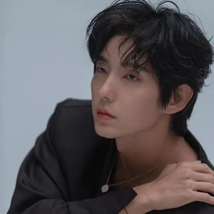 이준기 최근 활동샷