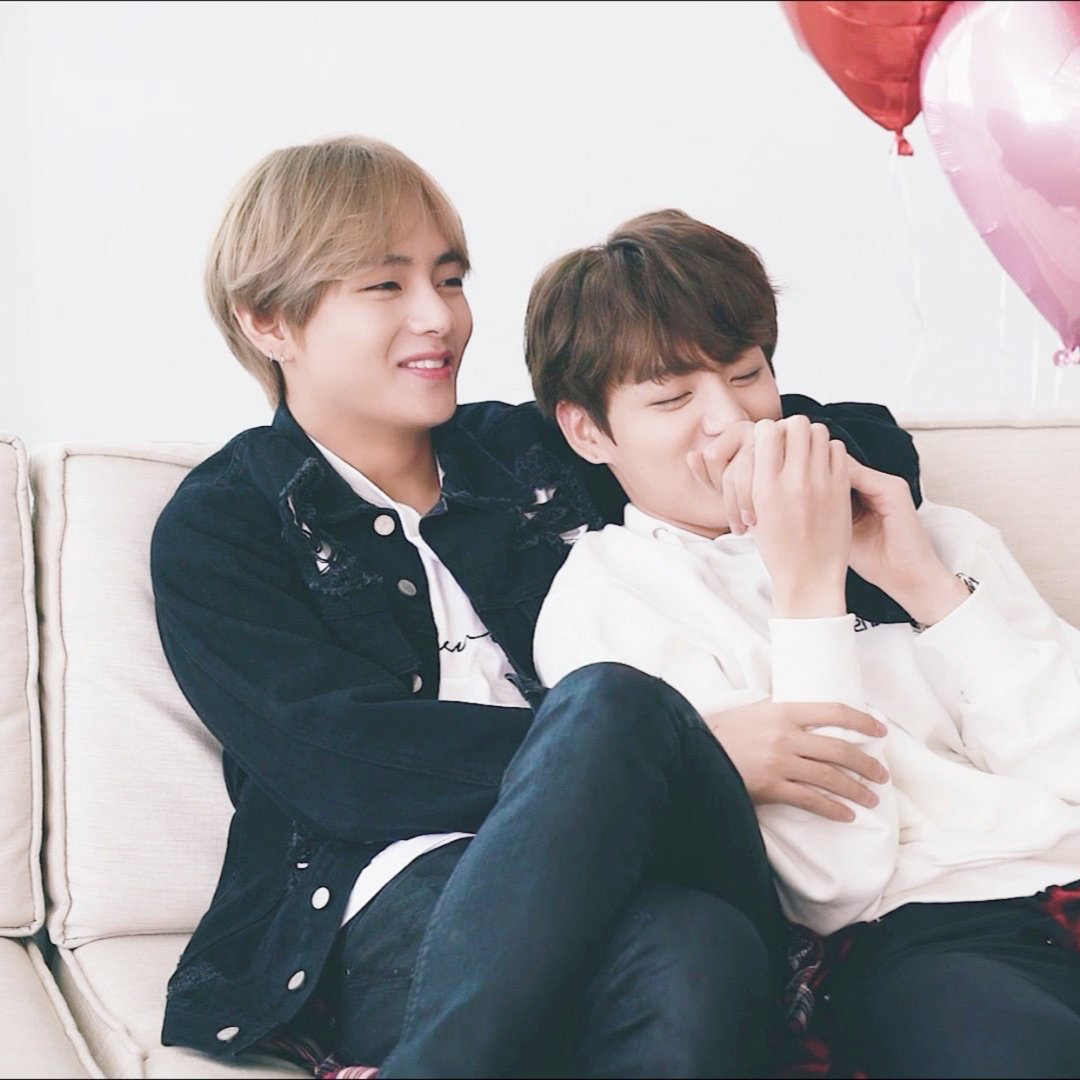 Latest photo of Kim Taehyung (V)