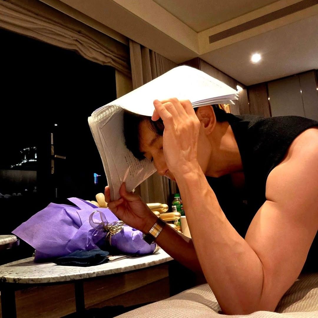 A moment captured by a fan of Lee Joongi