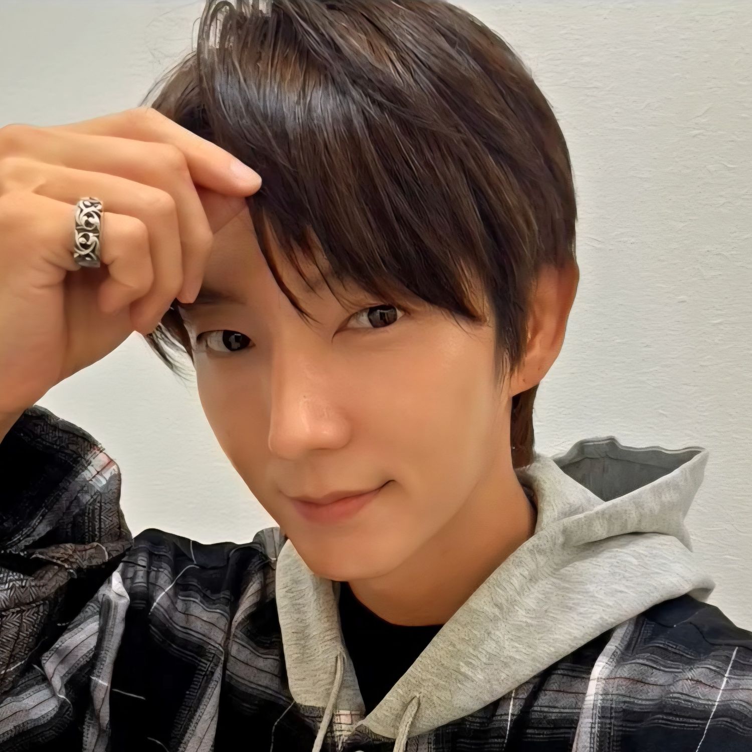 Behind-the-scenes cut of Lee Joongi