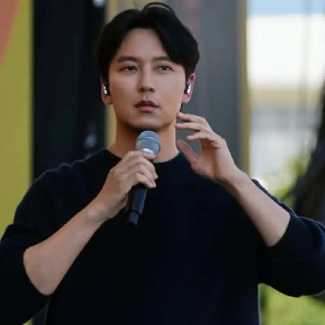 A moment captured by a fan of Kim Namgil
