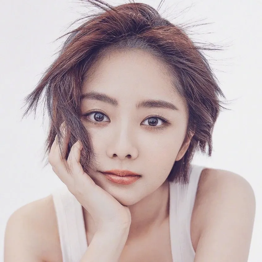 Latest photo of Tan Song Yun