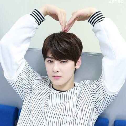 Latest photo of Cha Eunwoo