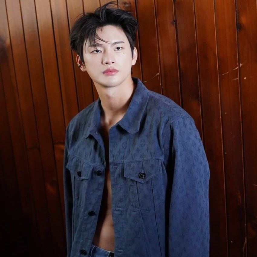 ソ・イングクの最新写真