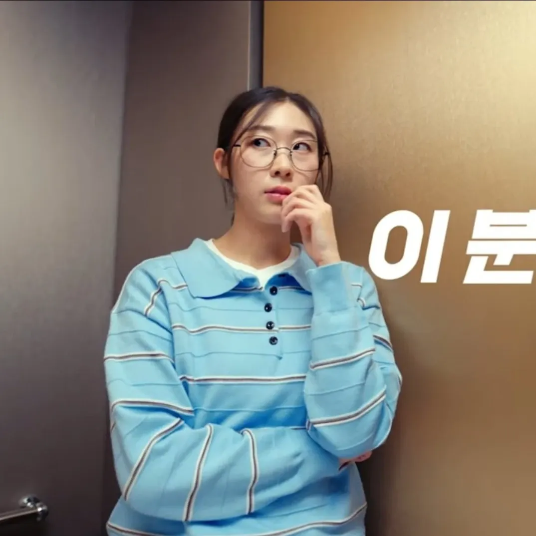 Behind-the-scenes cut of Han Yeji
