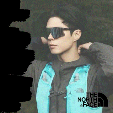 Behind-the-scenes cut of Park Bogum