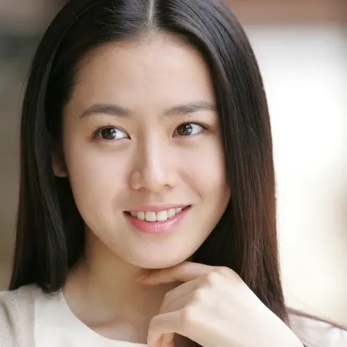 Recent activity shot of Son Yejin