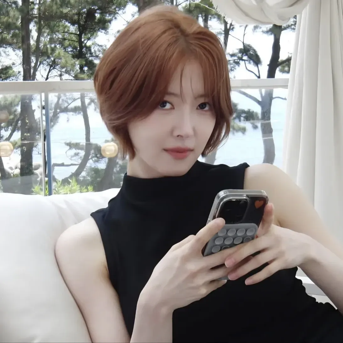 Recent activity shot of Lee Seyoung