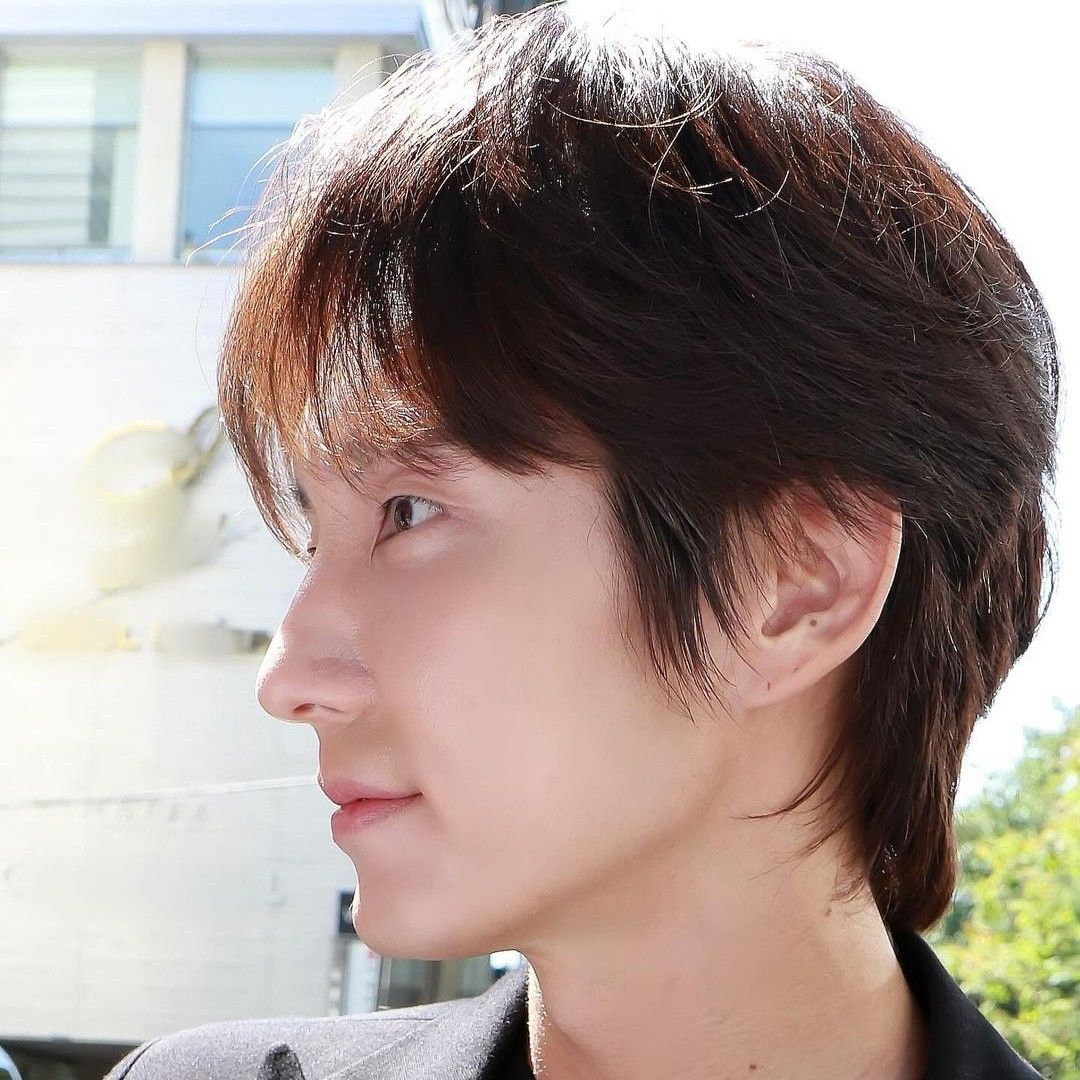 Latest photo of Lee Joongi