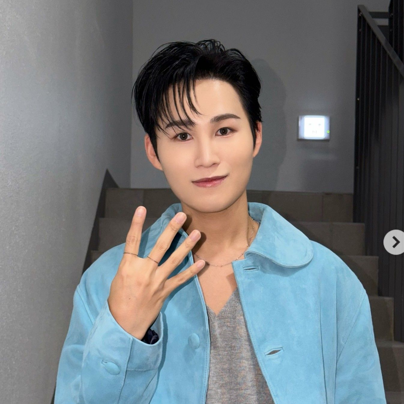 김희재의 비하인드 컷