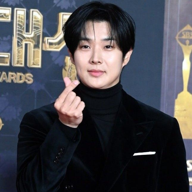 Recent activity shot of Choi Wooshik