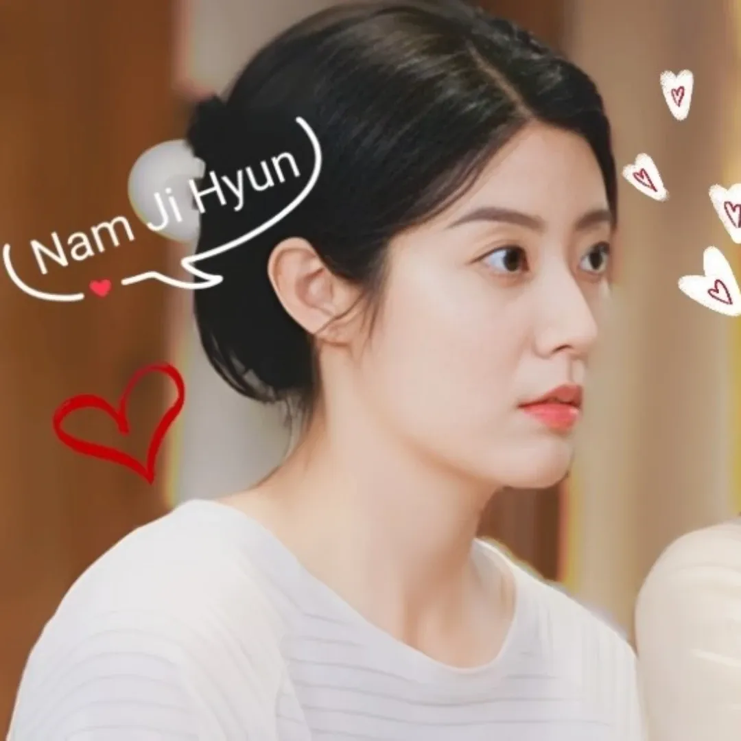 Behind-the-scenes cut of Nam Jihyeon