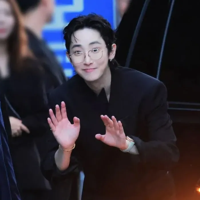A moment captured by a fan of Lee Soohyuk