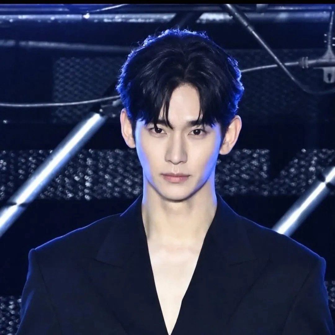 A moment captured by a fan of Kim Soohyun