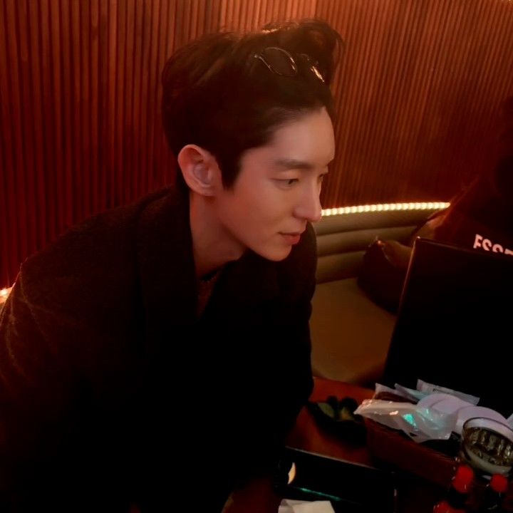 粉絲拍下的李準基瞬間