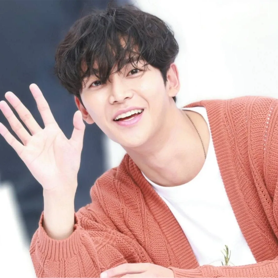 Cuplikan di balik layar dari Rowoon