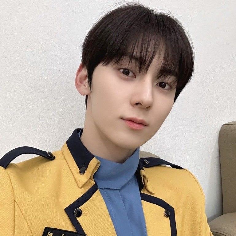 Latest photo of Hwang Minhyun