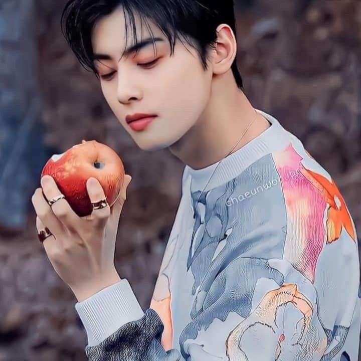 Foto kegiatan terbaru dari Cha Eunwoo