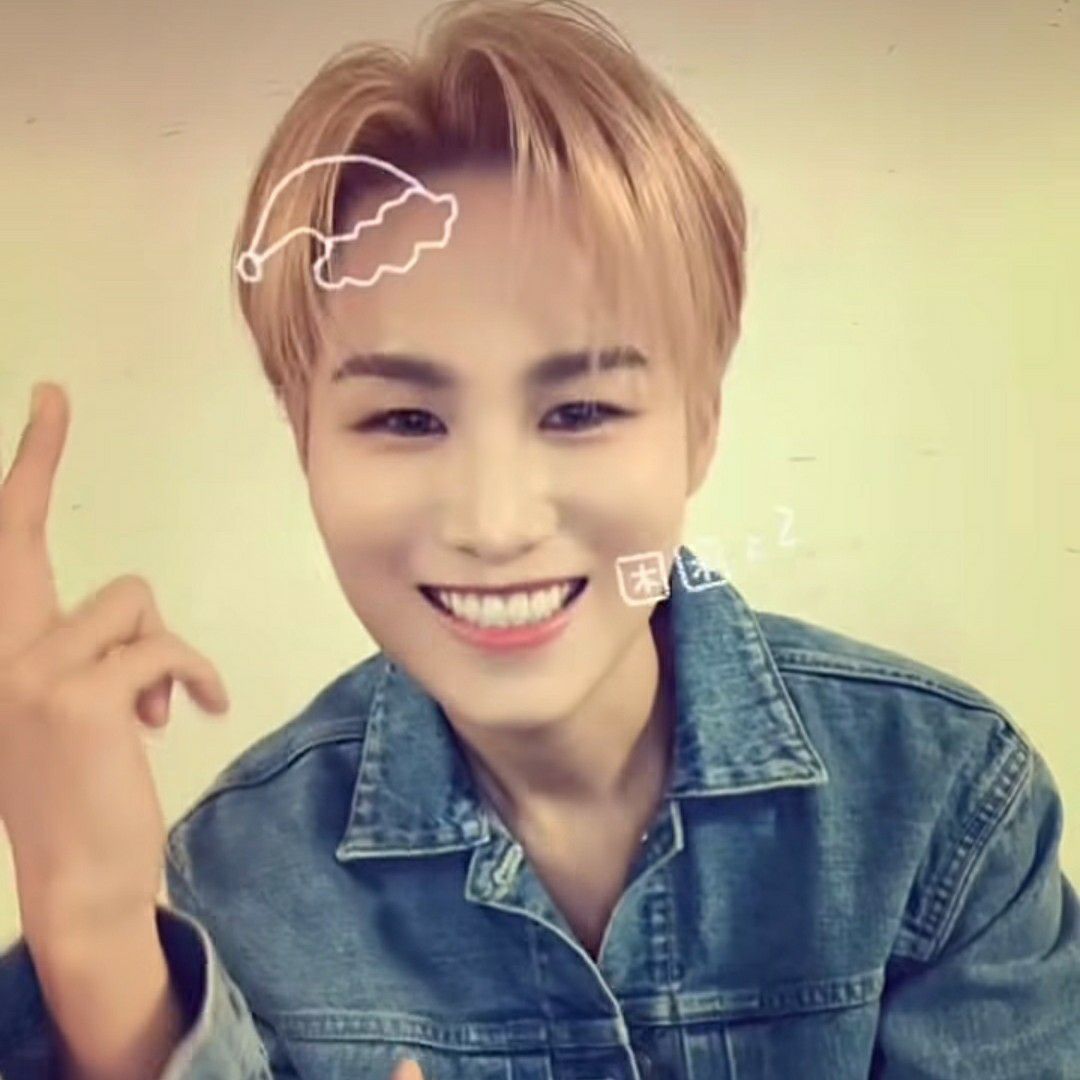 Behind-the-scenes cut of Kim Heejae