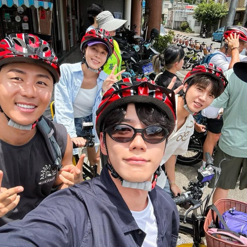 Recent activity shot of Lee Junyoung