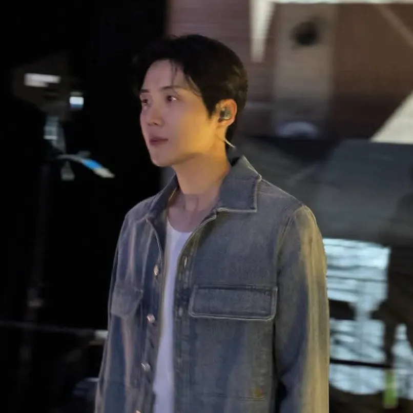 Recent activity shot of Kim Seonho