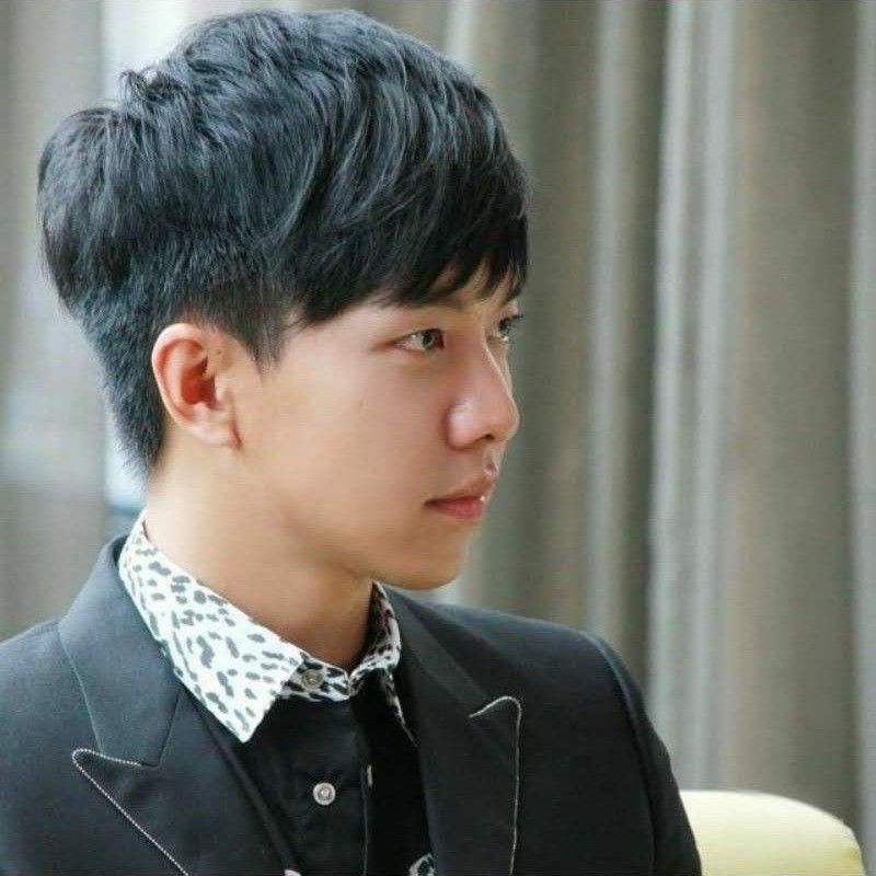 イ・スンギの最近の活動ショット