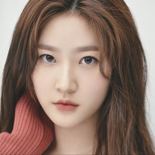 Recent activity shot of Kim Saeron