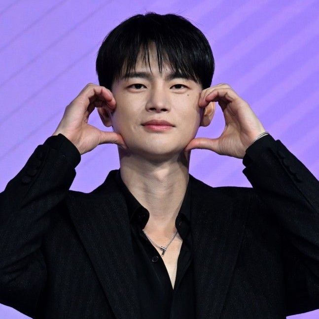 A moment captured by a fan of Seo Inguk