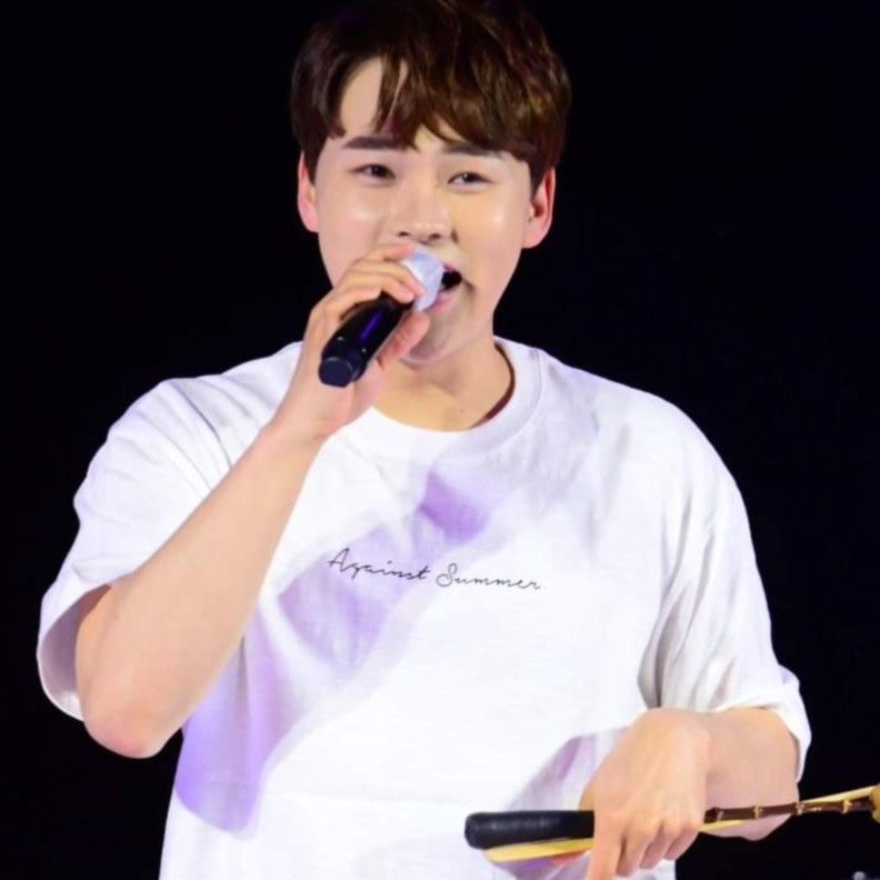 박서진의 비하인드 컷