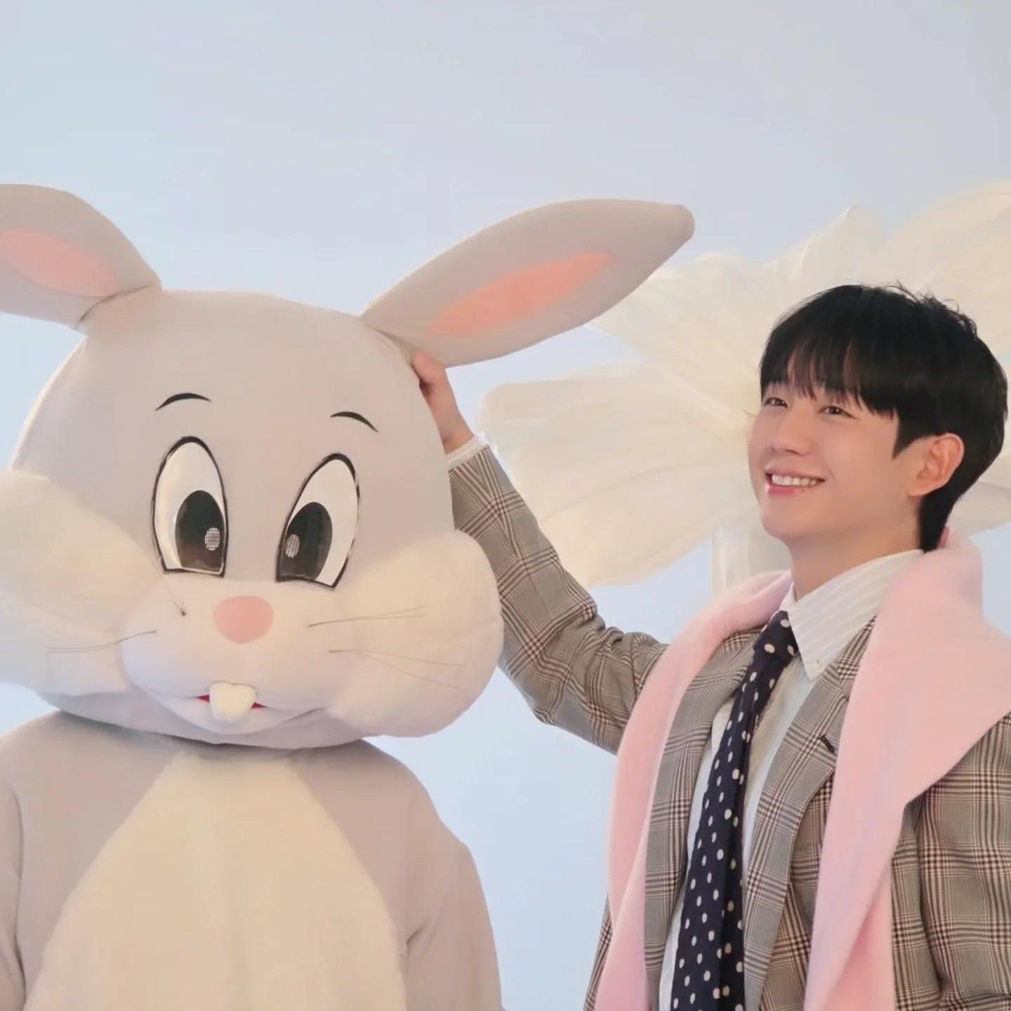 Latest photo of Jung Haein