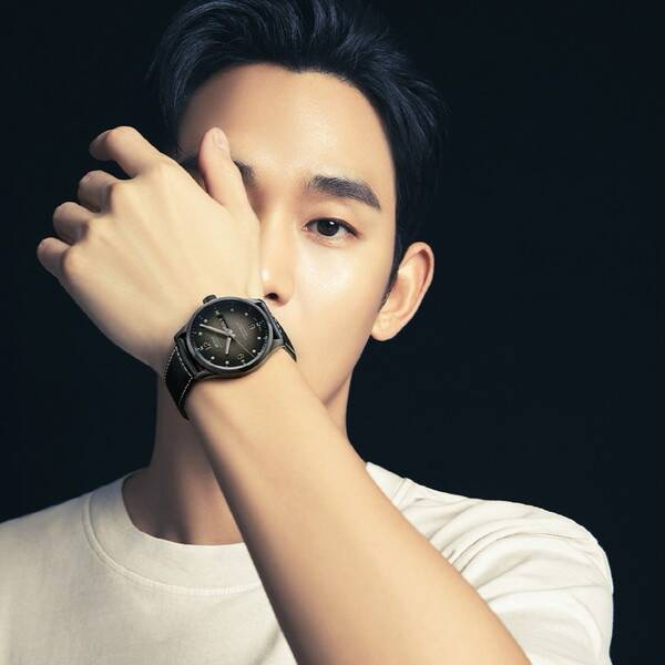 キム・スヒョンのビハインドカット