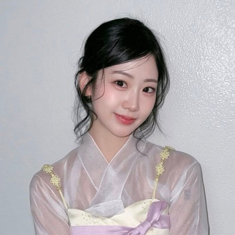 Latest photo of Kang Hyeyeon