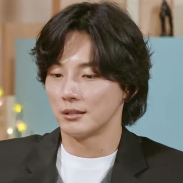 A moment captured by a fan of Yoon Shiyoon