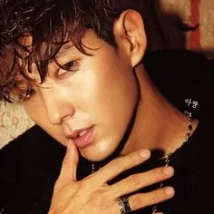 이준기 최근 활동샷