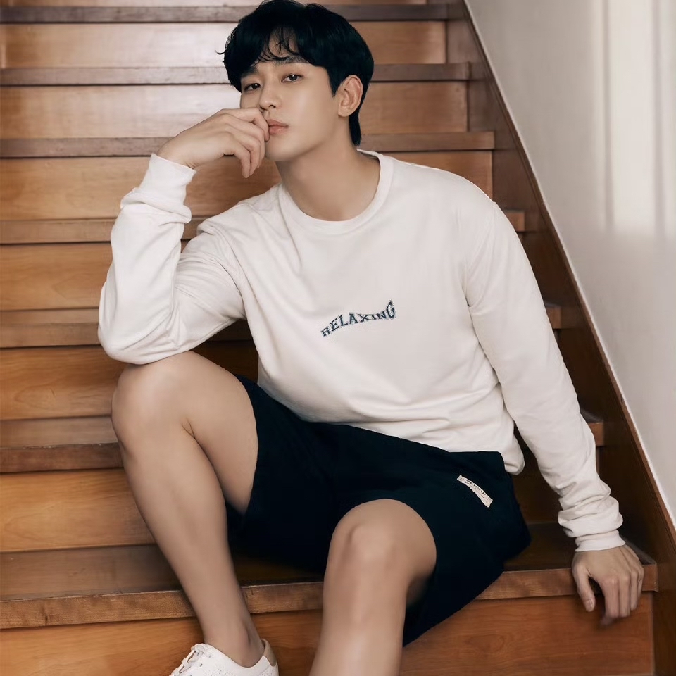 Behind-the-scenes cut of Kim Soohyun